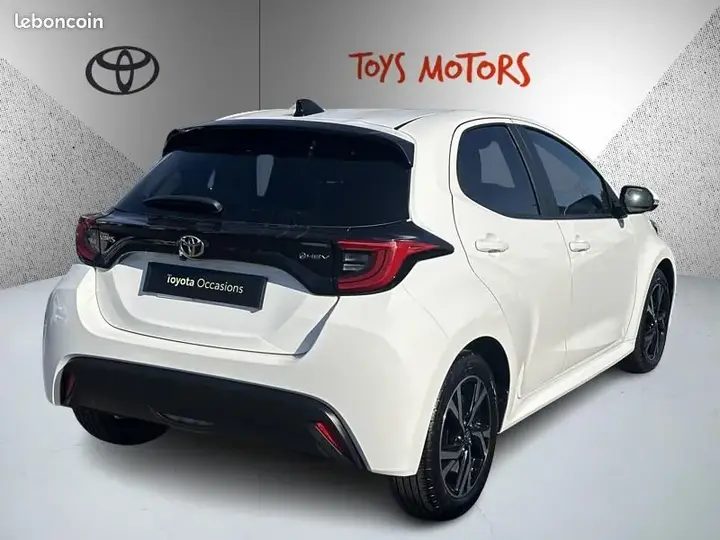 Toyota Yaris 2025 photo 5