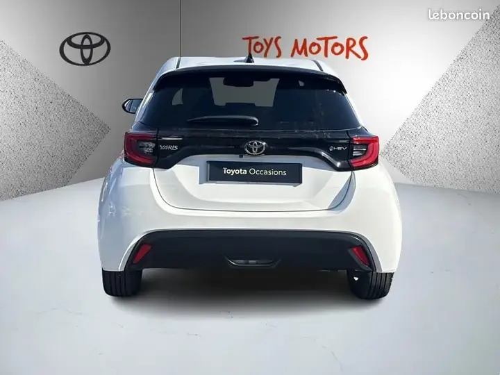 Toyota Yaris 2025 photo 4