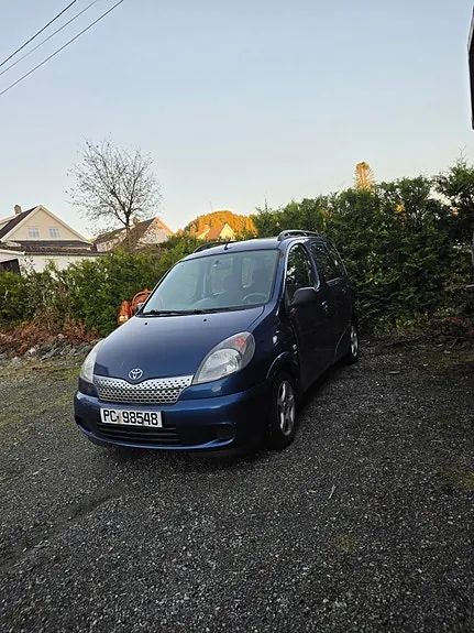Toyota Yaris Verso