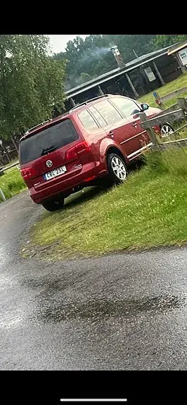 Volkswagen Touran 2014 photo 2