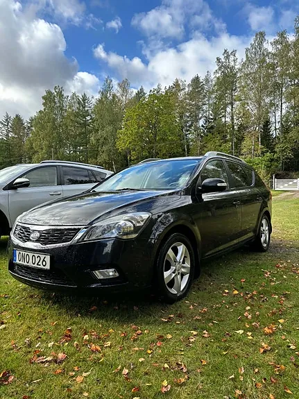Kia Ceed 2010 photo 2