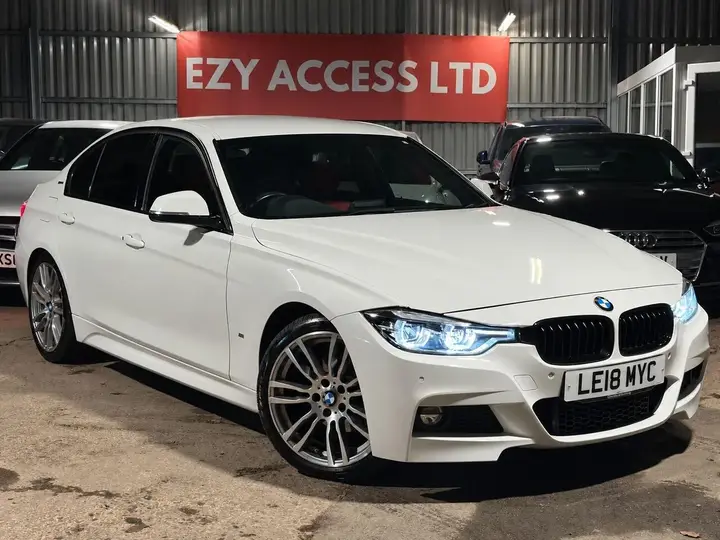 BMW 3 Series 2018 photo 3