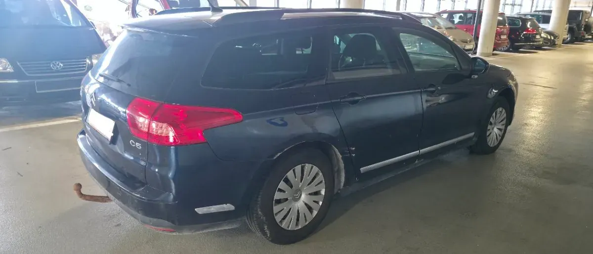 Citroen C5 2010 photo 3
