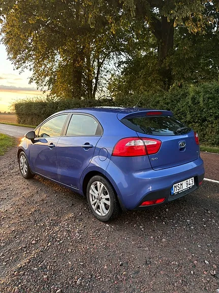 Kia Rio 2012 photo 4