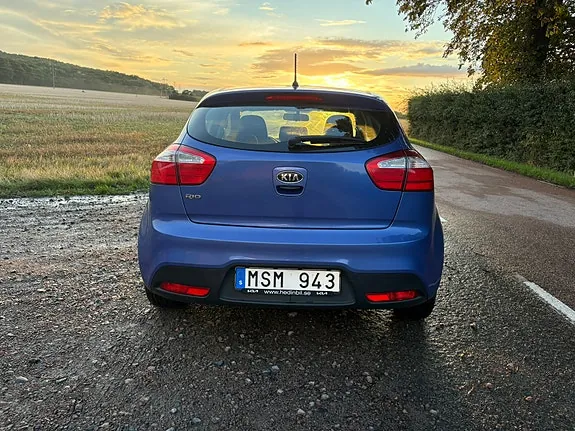 Kia Rio 2012 photo 2