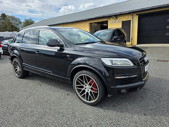 Audi Q7 2008 photo 2