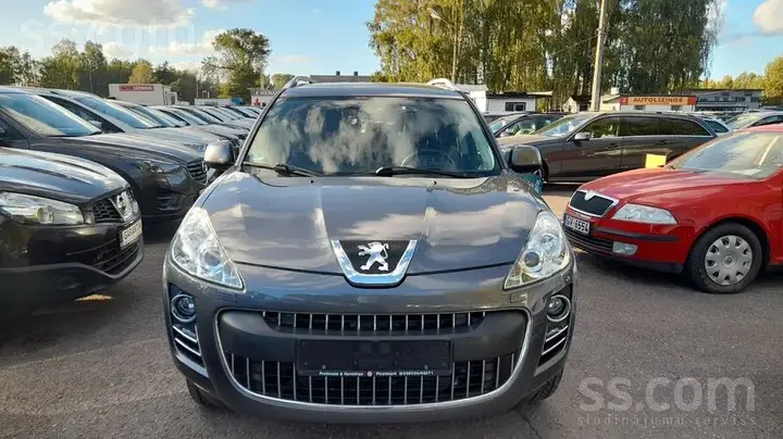 Peugeot 4007