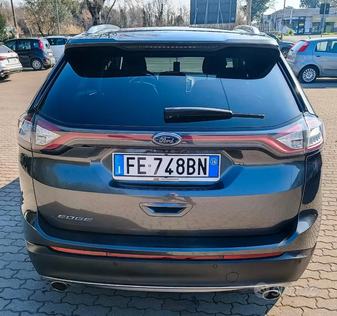 Ford Edge 2016 photo 2