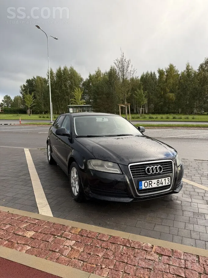 Audi A3 2010 photo 2