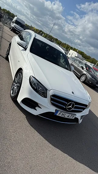 Mercedes-Benz E220 2020 photo 2