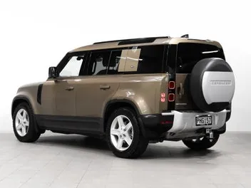 Land Rover Defender 2022 photo 4