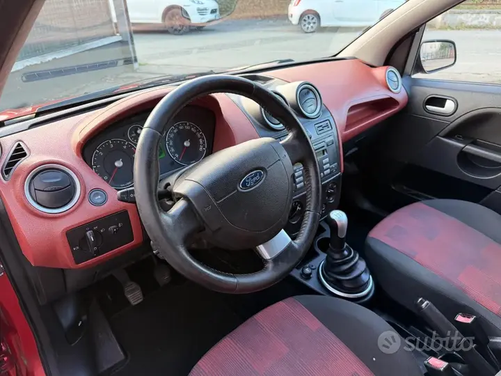 Ford Fiesta 2006 photo 5
