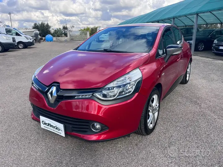 Renault Clio 2015 photo 2