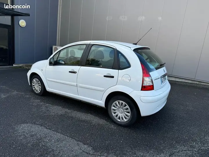 Citroen C3 2009 photo 2
