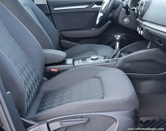 Audi A3 2016 photo 5