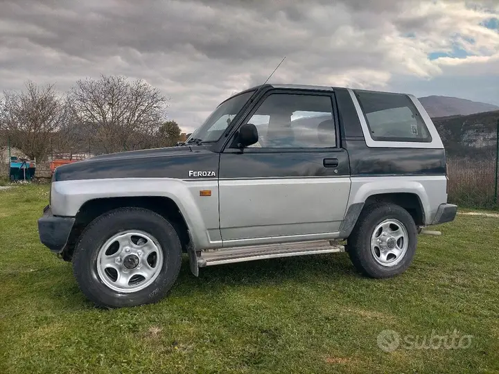 Daihatsu Feroza