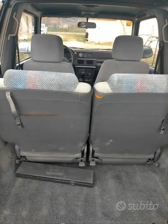 Daihatsu Feroza 1989 photo 4