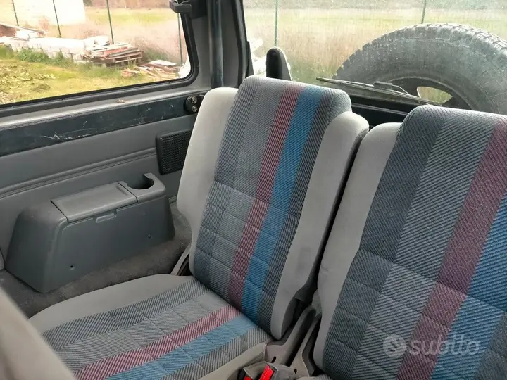 Daihatsu Feroza 1989 photo 3