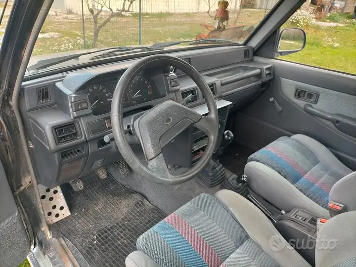 Daihatsu Feroza 1989 photo 2