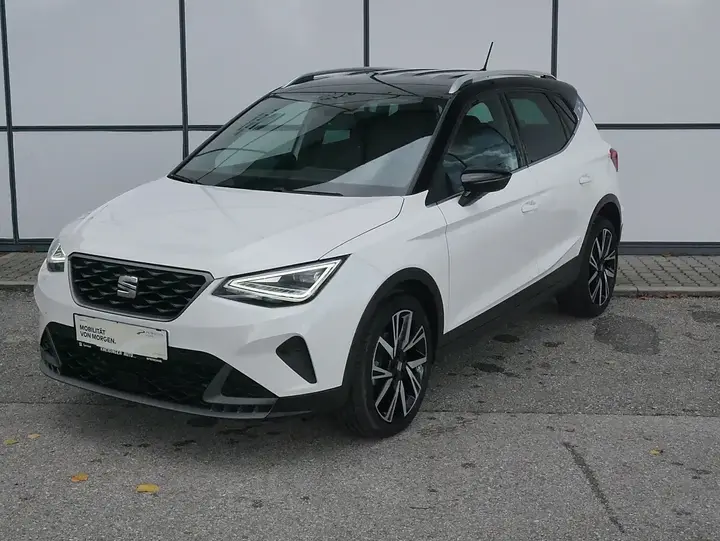 Seat Arona 2023 photo 2