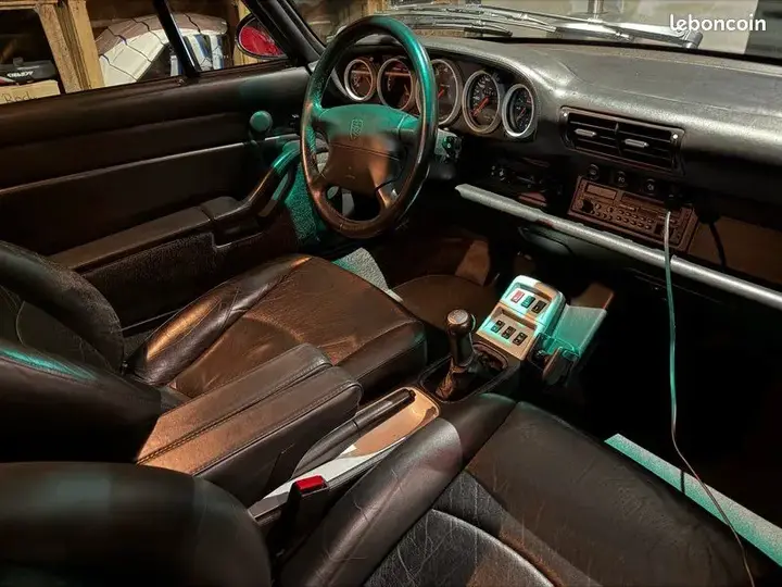 Porsche 911 1996 photo 2
