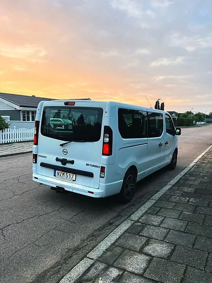 Opel Vivaro 2017 photo 4