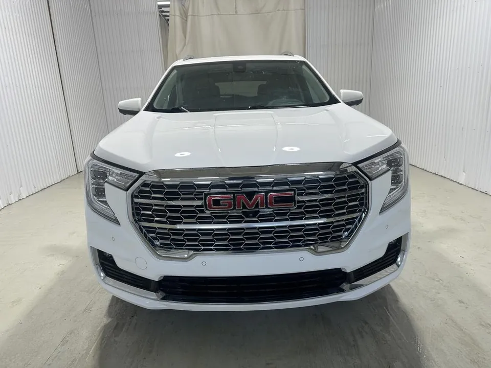 GMC Terrain 2022 photo 2