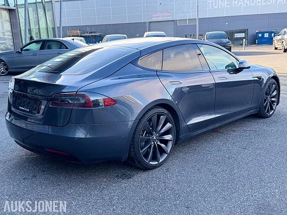Tesla Model S 2018 photo 4