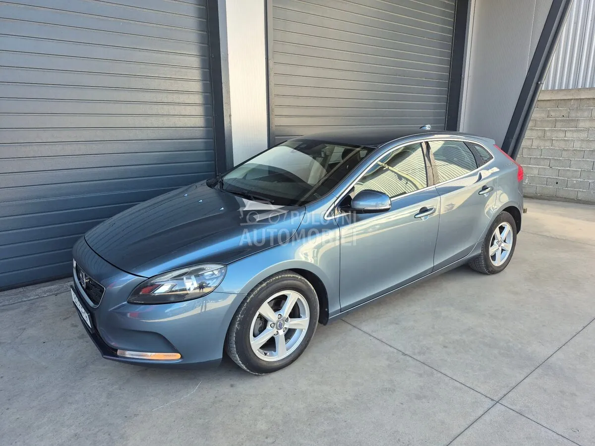 Volvo V40 2013 photo 2