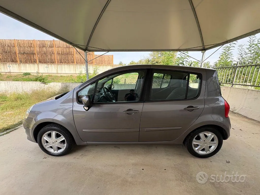 Renault Modus 2009 photo 4