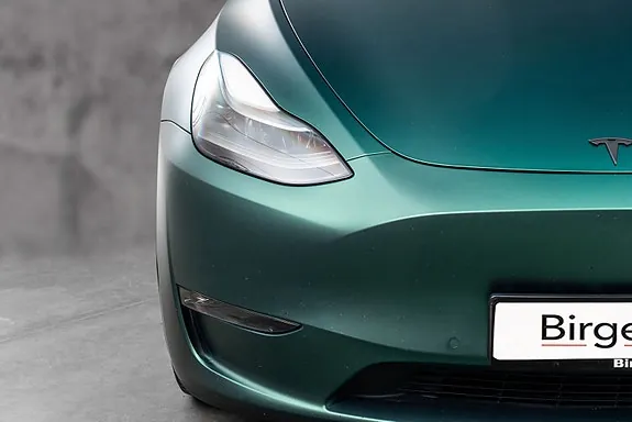 Tesla Model Y 2022 photo 5