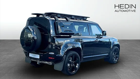 Land Rover Defender 110 2026 photo 2