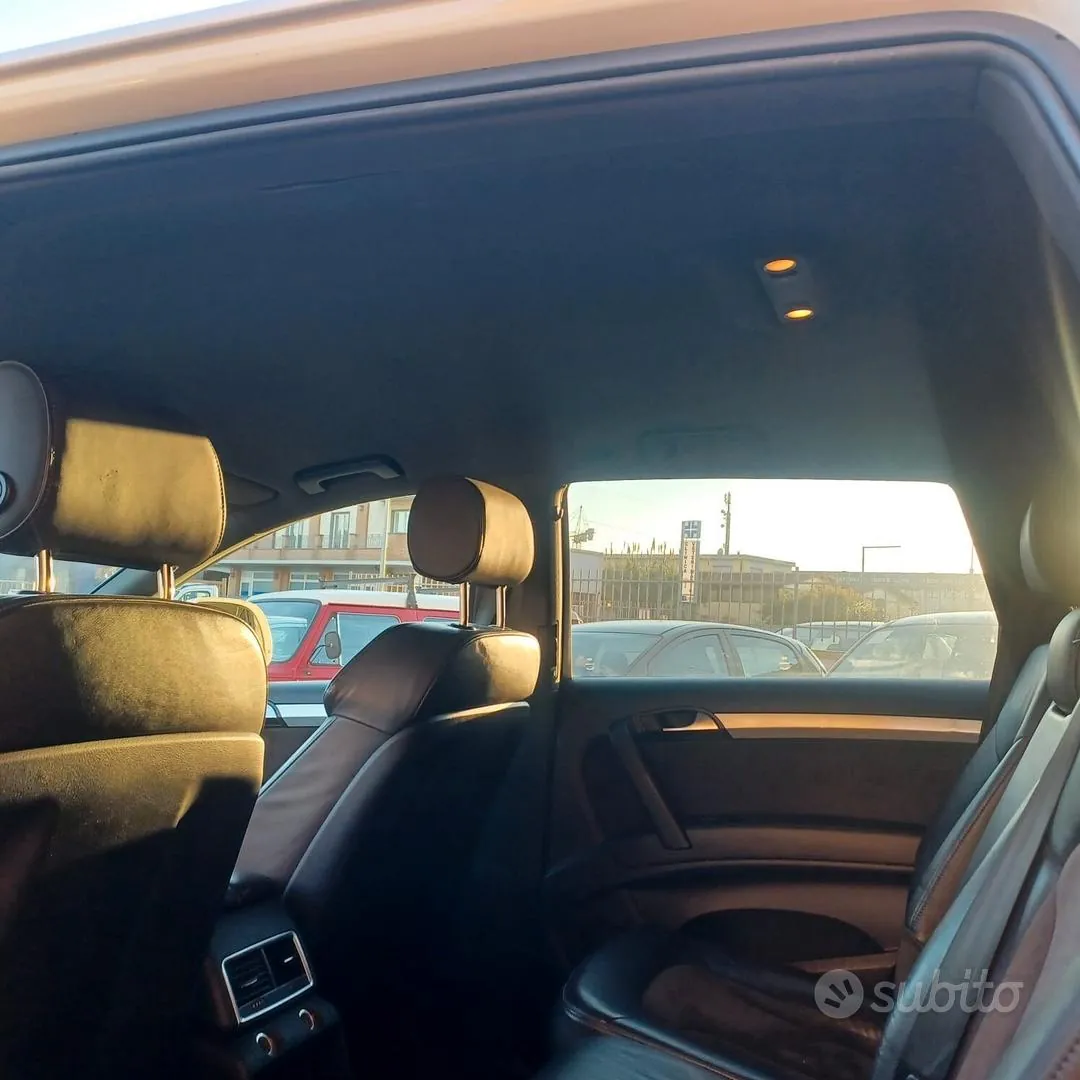 Audi Q7 2008 photo 5