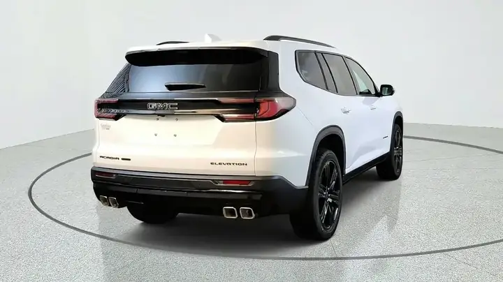 GMC Acadia 2027 photo 3