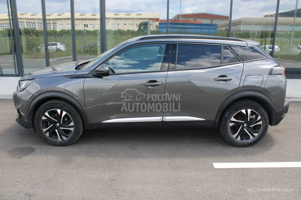 Peugeot 2008 2021 photo 4