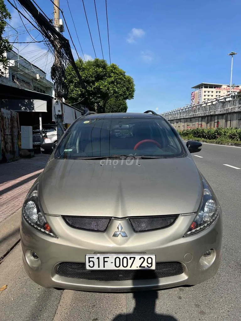 Mitsubishi Grandis