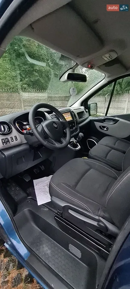 Renault Trafic 2015 photo 4