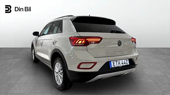 Volkswagen T-Roc 2023 photo 3