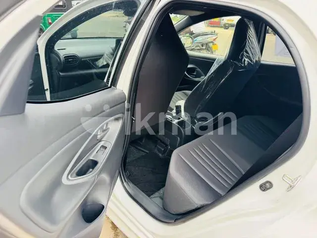 Toyota Yaris 2026 photo 2