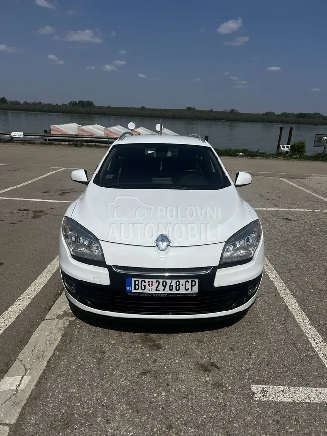 Renault Megane 2012 photo 2