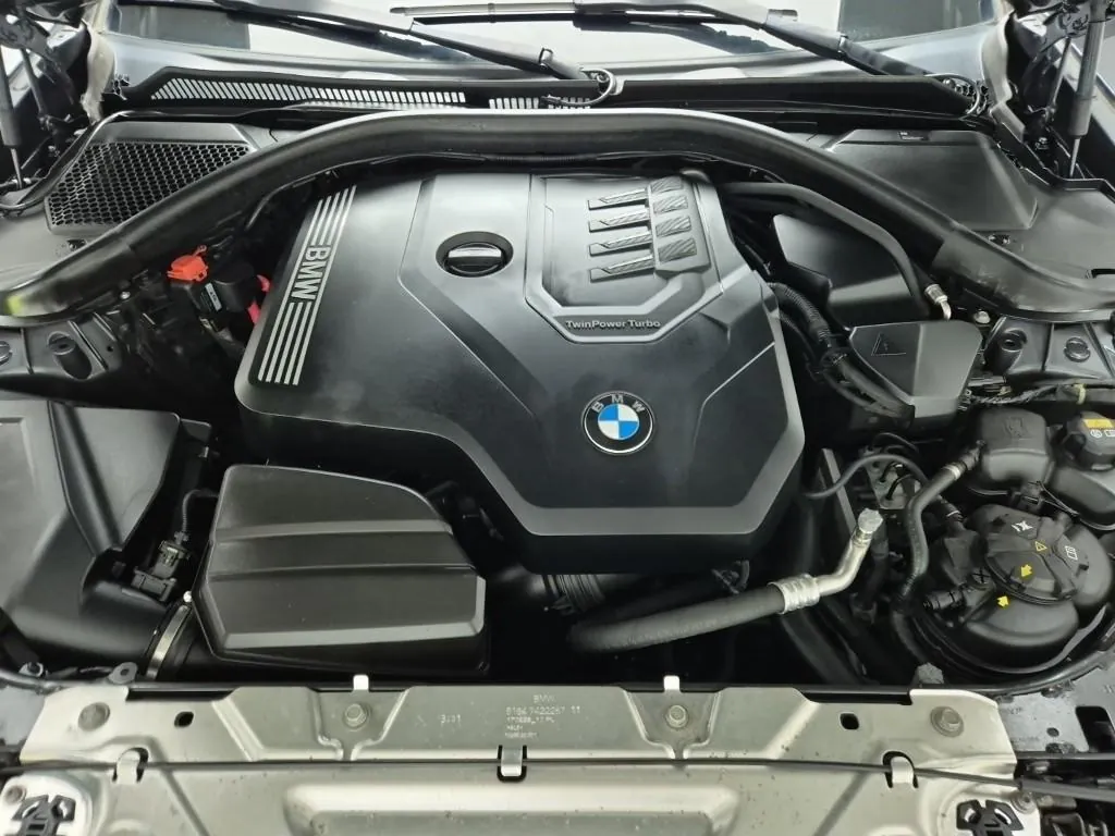 BMW 3 Series 2022 photo 5