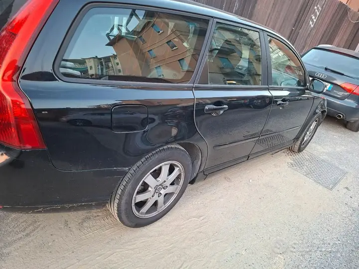 Volvo V50 2012 photo 3