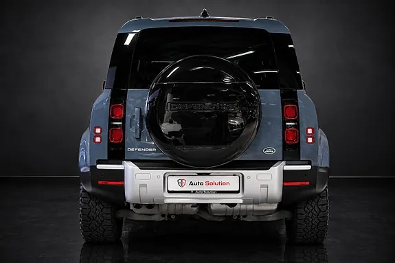 Land Rover Defender 110 2023 photo 4