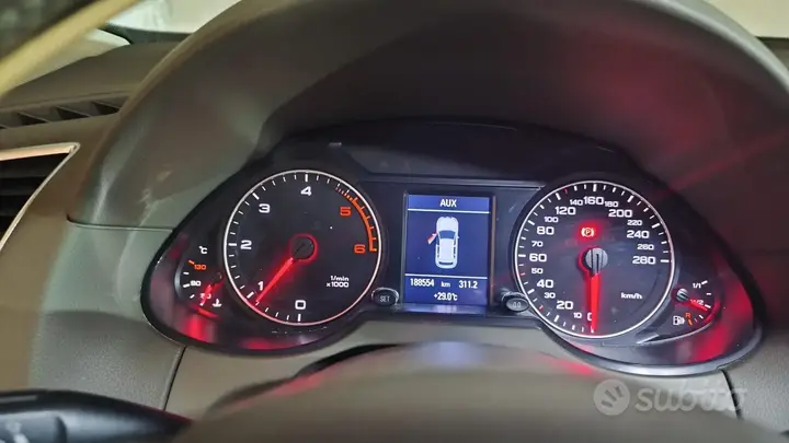 Audi Q5 2009 photo 4