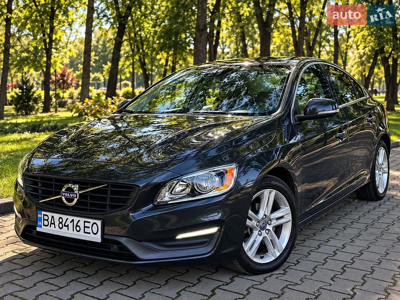 Volvo S60 2015 photo 2