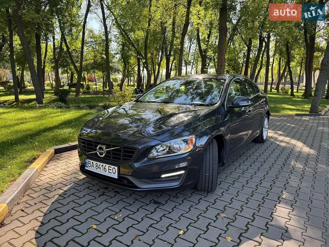 Volvo S60 2015 photo 4