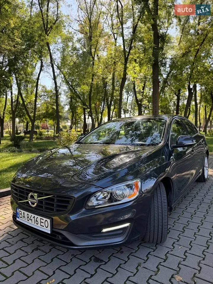 Volvo S60 2015 photo 3