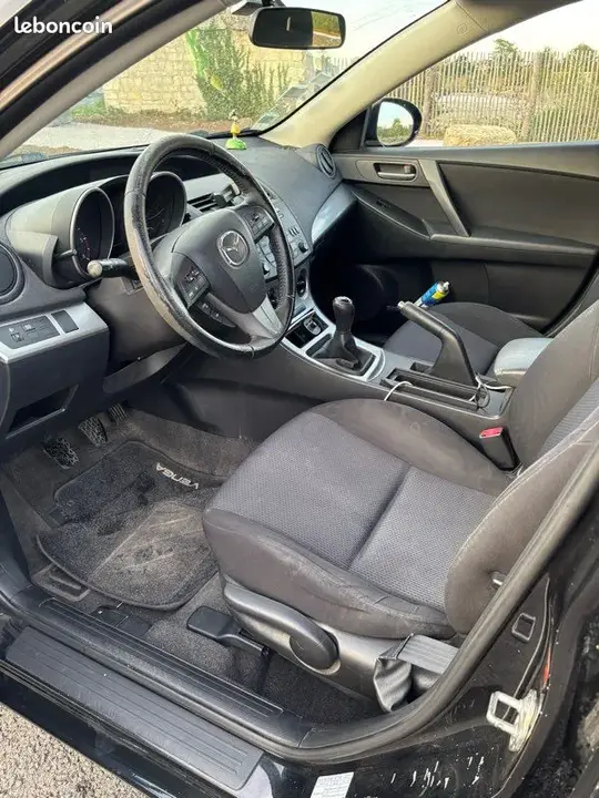 Mazda 3 2010 photo 3