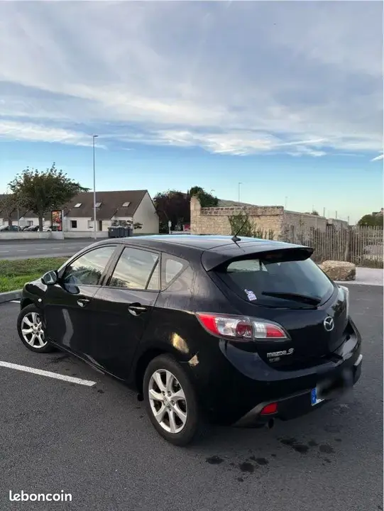 Mazda 3 2010 photo 2
