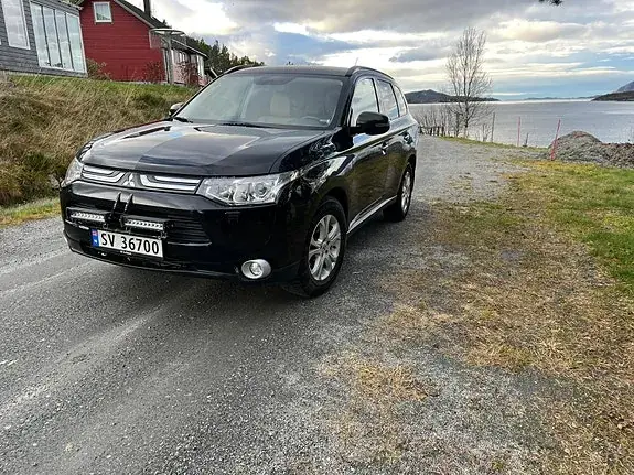Mitsubishi Outlander 2013 photo 3